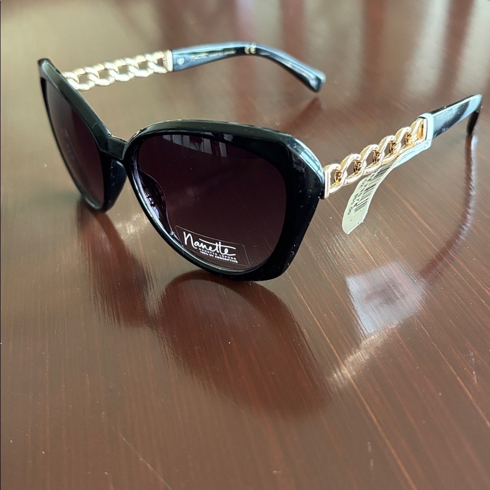 Nanette Lepore 100% UV protection,black butterfly frame,gold chain accent arm
